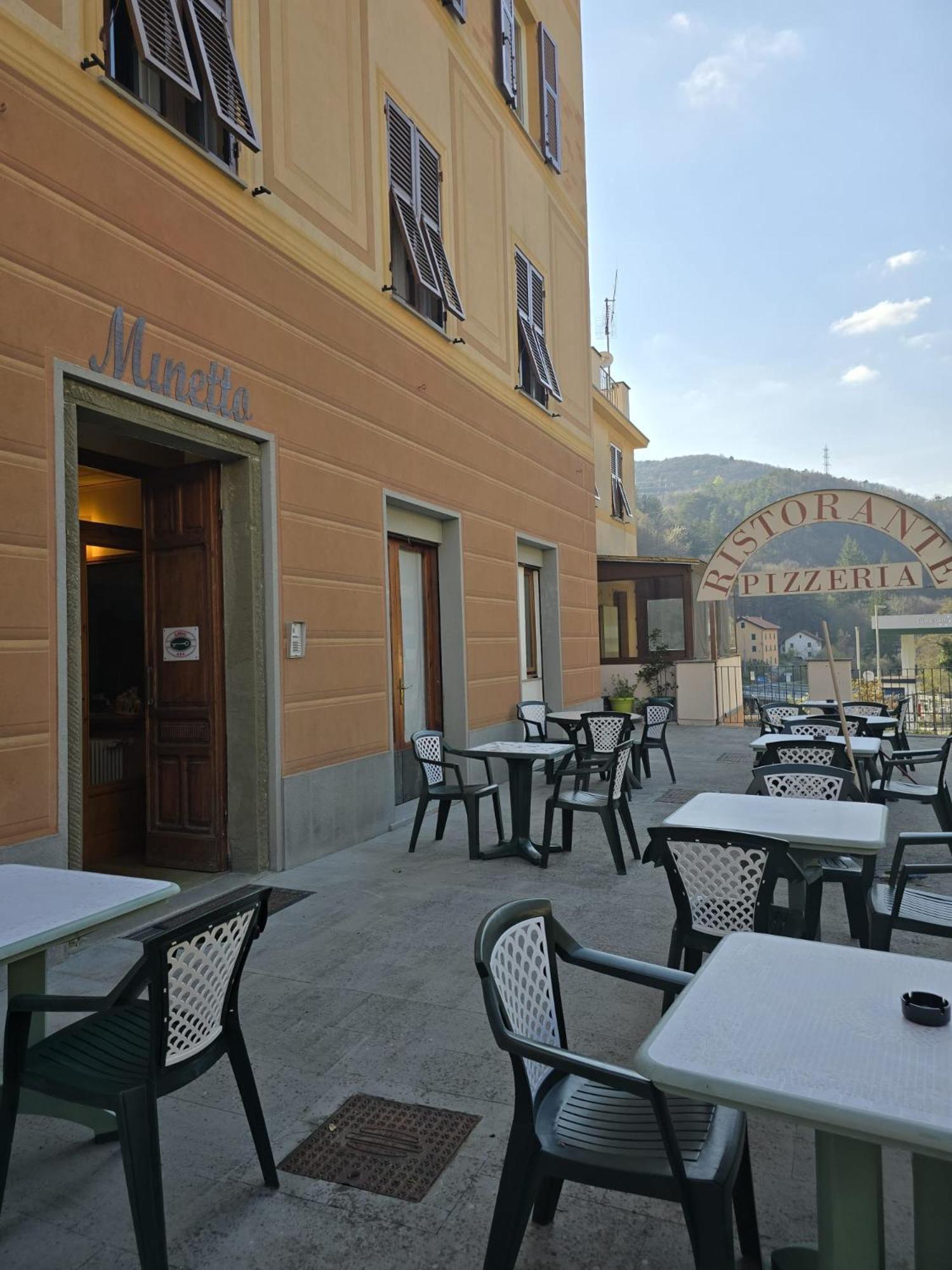 Albergo Minetto Martina Olba Exteriör bild