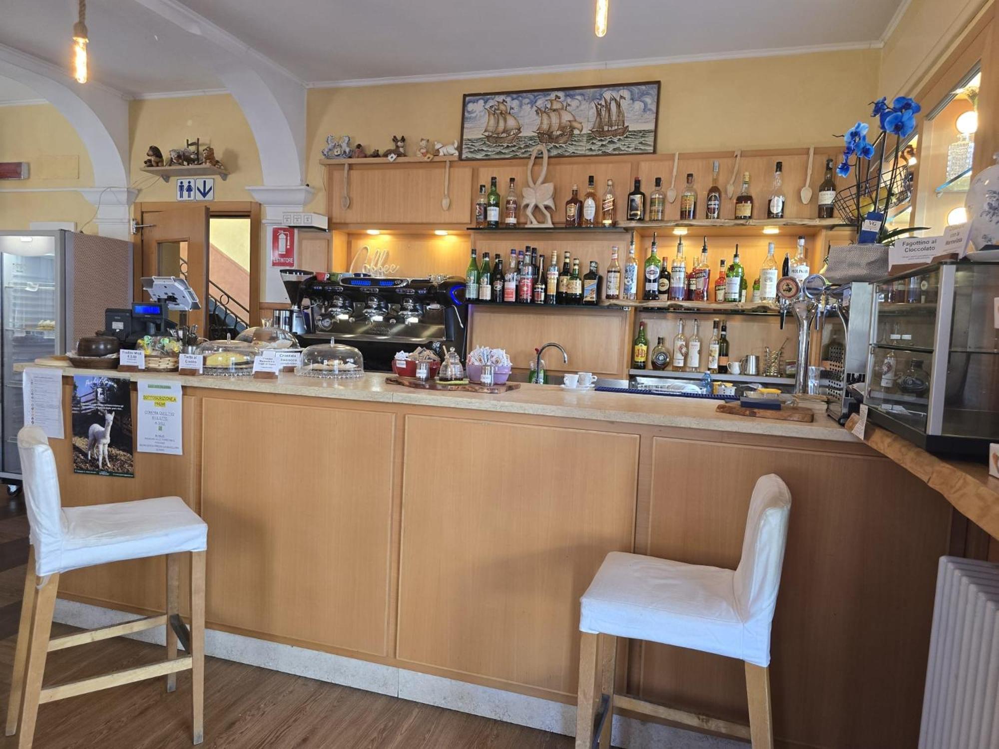 Albergo Minetto Martina Olba Exteriör bild